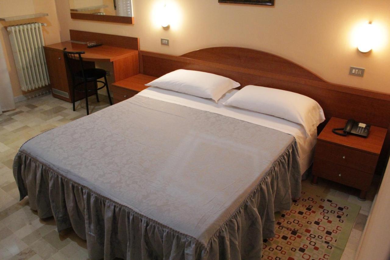 Hotel Capri Μιλάνο Εξωτερικό φωτογραφία